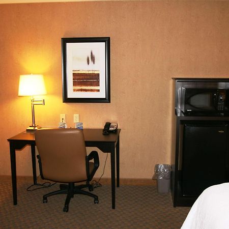 Hampton Inn And Suites Барстоу Екстериор снимка